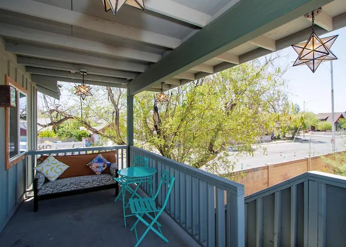 Charming New Retreat, Prime Location Mins To Dt & Phx Airport Gasthof
